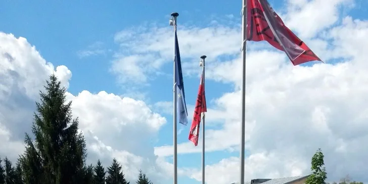 Jakmile vám bude způsob řízení jasný, vydáte se v doprovodu instruktora do terénu. 