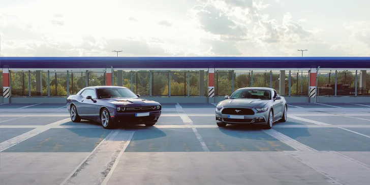 Ford Mustang a Dodge Challenger: 15 min. až 1 hod. řízení