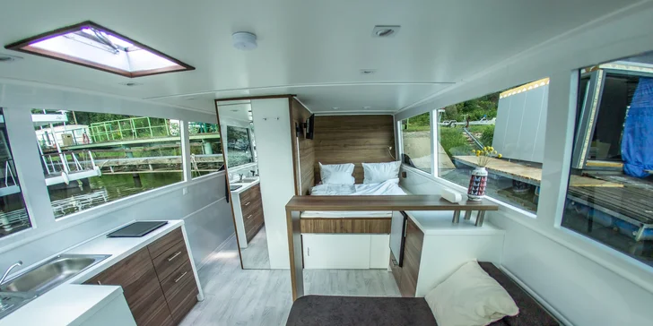 YachtBoat ONE