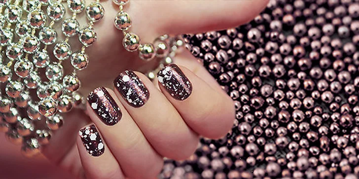 Modeláž nehtů UV gelem