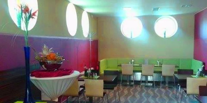 Vykutálená zábava pro celou partu: 110 minut bowlingu a 6 hovězích burgerů