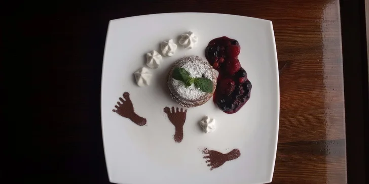 Jarní degustační menu pro dva labužníky v Comodo