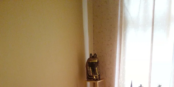 Relaxační egyptská masáž Amon a rybičková pedikúra