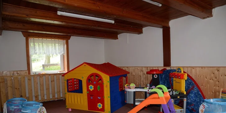 Letní dovolená v Krkonoších: výlety, dobré jídlo i venkovní bazén