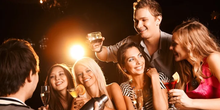 2 míchané alkoholické drinky v Caffe Dieci