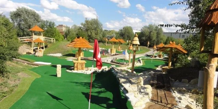 Celodenní vstupy na putting golf v krásném Resortu Svět v Úžicích
