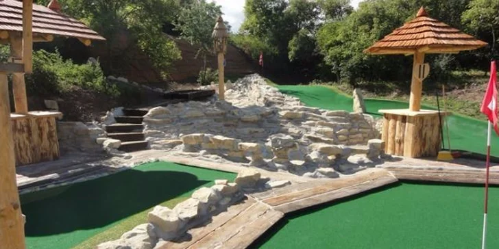 Celodenní vstupy na putting golf v krásném Resortu Svět v Úžicích