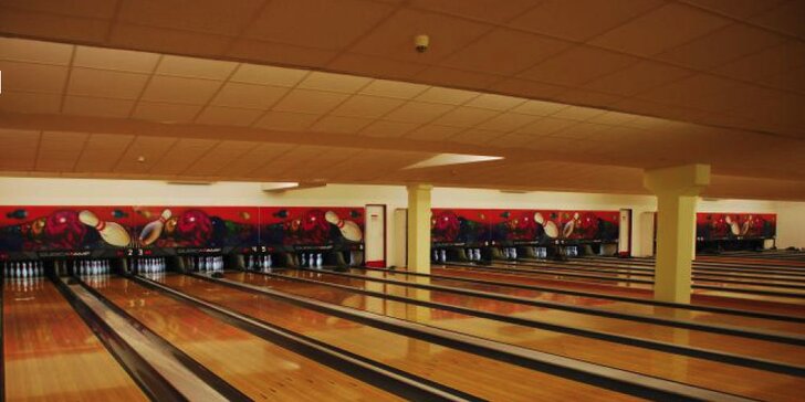 Hodina bowlingové zábavy až pro 8 osob