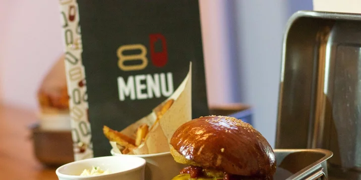 Rozvoz 2× Burger menu s hranolky a salátem