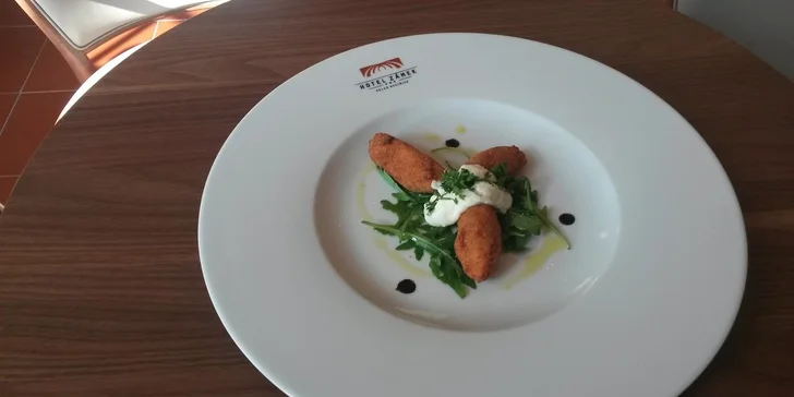 Ubytování na Zámku*** poblíž Olomouce a Svatého Kopečku