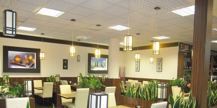 Sushi – lék na podzimní splín: čerstvé i smažené, 18 či 28 kousků v setu