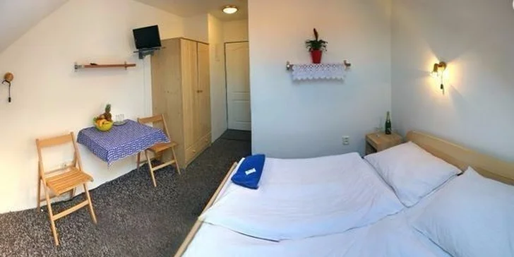 3 dny v Lednici ve znamení vína: Večeře podávané v unikátním sklípku