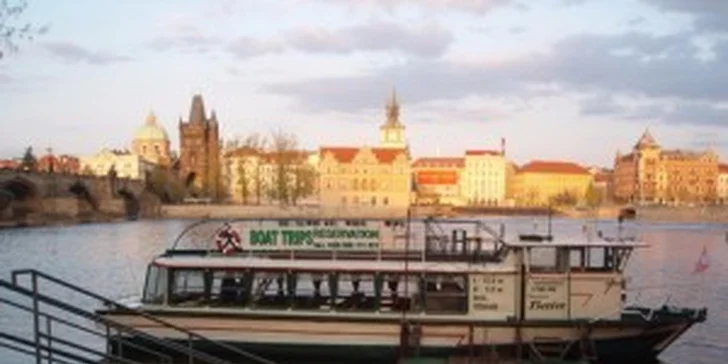 Vyhlídková plavba centrem Prahy pro 1 i 2 osoby