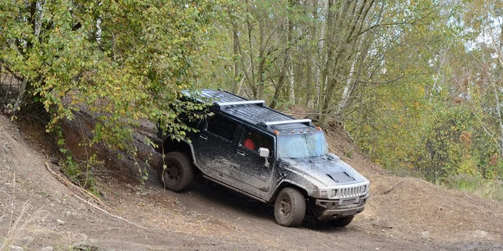 Řízení offroadu Hummer H2 Luxury, bungee running a další zážitky