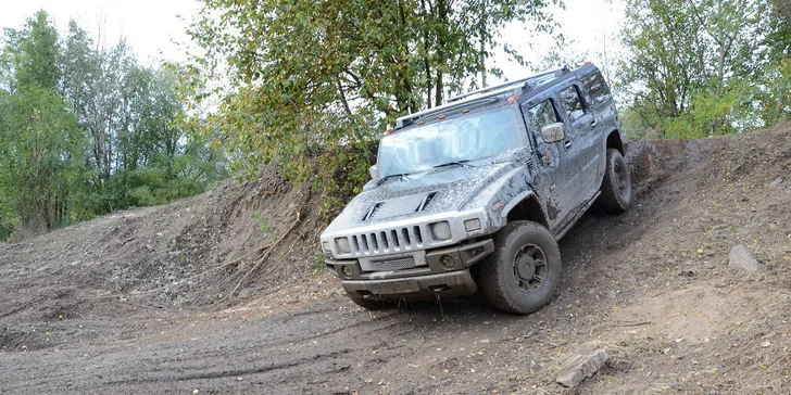 Řízení offroadu Hummer H2 Luxury, bungee running a další zážitky
