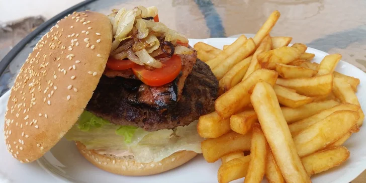 Dva pořádné burgery s americkým masíčkem Black Angus
