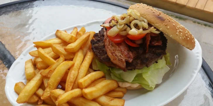 Dva pořádné burgery s americkým masíčkem Black Angus
