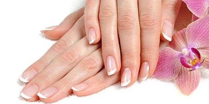 Zkrášlující  péče o ruce v salonu Alis Hands