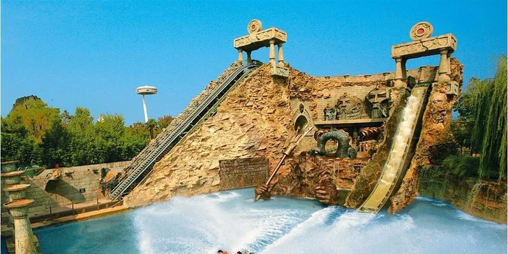 Celý den v italském zábavním parku Gardaland