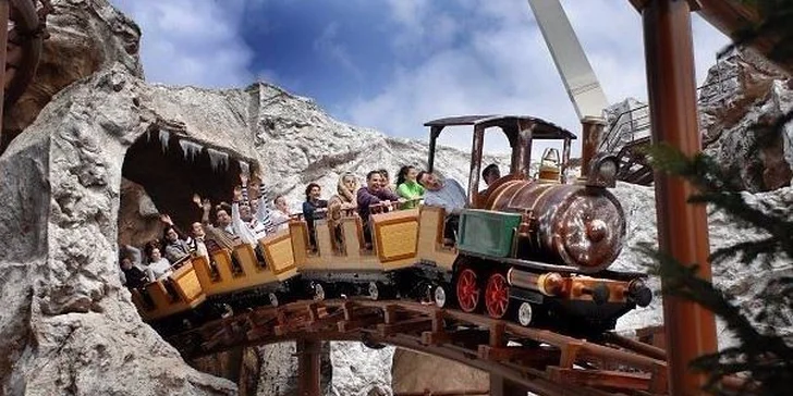 Celý den v italském zábavním parku Gardaland