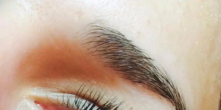 Prodloužení řas - řasa na řasu značky Blink Lashes