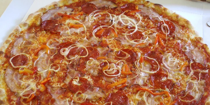 Double burger pro jednoho či dva nebo 3 pizzy za cenu dvou