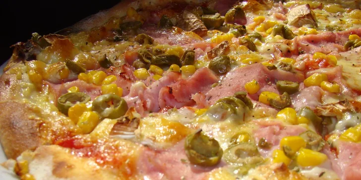 1 nebo 2 italské pizzy z ingrediencí dle vašeho přání