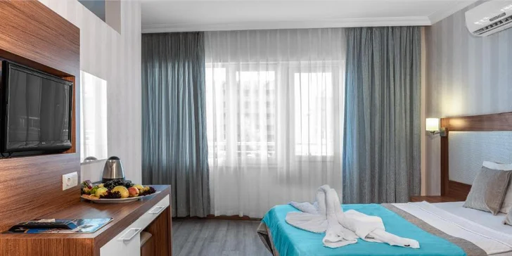 Každý pokoj má navíc vlastní terasu nebo balkon a Wi‑Fi připojení je k dispozici zcela zdarma.

