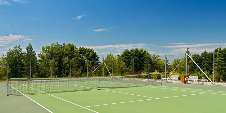 Permanentka na 10 her badmintonu nebo tenisu