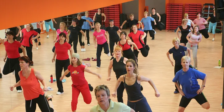 Nabitý fitness a wellness balíček! Získejte krásnou postavu do plavek - v ceně 5× zeštíhlující trojkombinace, 5 studiových lekcí i vstup do fitness.