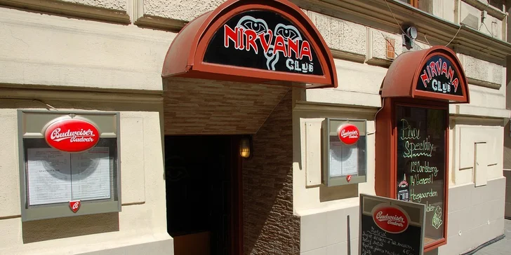 Kilo křidélek s hranolky dle vašeho výběru – na indický způsob nebo na grilu