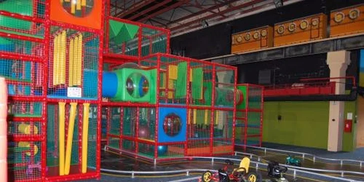 Vstup do rodinného zábavního centra Koala Café včetně nápoje