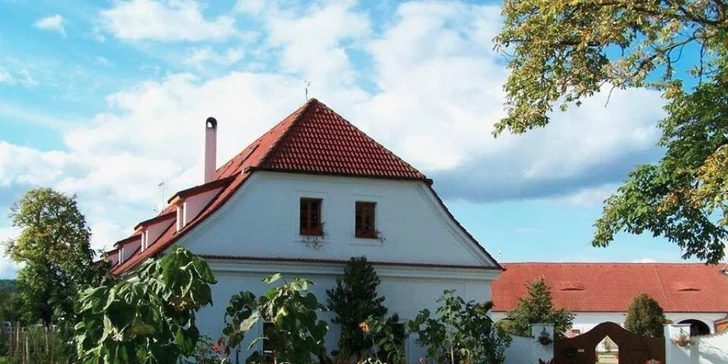 Romantický pobyt na 1 nebo 2 noci v barokním statku Benice