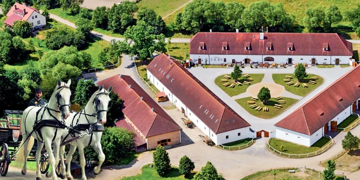 Romantický pobyt na 1 nebo 2 noci v barokním statku Benice