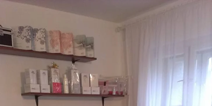 Prodlužování řas metodou řasa na řasu