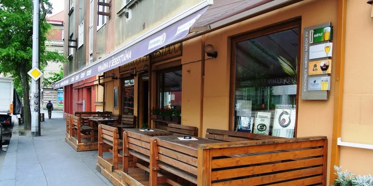 2× hamburger a hranolky či restované brambory U Šebestiána