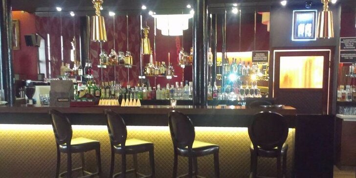 2 letní alkoholické short drinky v Coctail baru Taboo