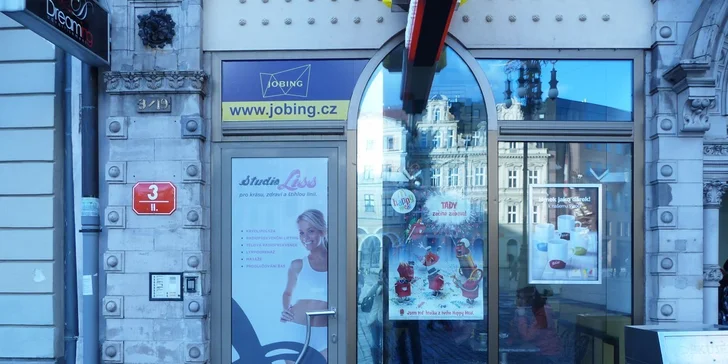 Šetrné a účinné laserové zesvětlení zubů Star White bez peroxidu