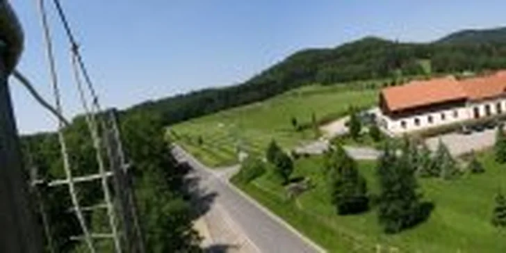 2990 Kč za dvě noci s polopenzí PRO DVA na přepychovém ranči Malevil. Báječný zážitkový pobyt s masážemi, saunou i projížďkou na koni se slevou 59 %.