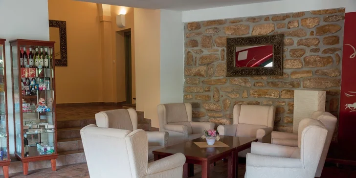 Romantická noc v Zámeckém Hotelu Ctěnice****