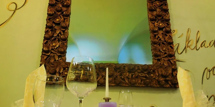 Romantická noc v Zámeckém Hotelu Ctěnice****