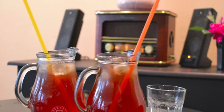 2x quiche se špičkovým hovězím masem a ledové čaje