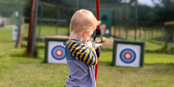 Archery game: akční "paintball" s lukem a šípy pro 1, 6 nebo 10 hráčů