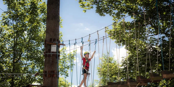 Svou porci zábavy si tu užijí úplní začátečníci, rodiny s dětmi i zkušení vyznavači adrenalinu.