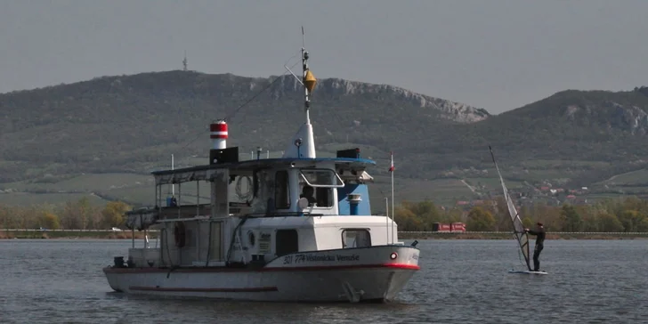 Okružní plavba po Mušovské nádrži s výhledem na Pálavu