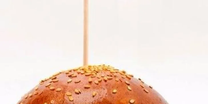 Netradiční burger dle výběru v Tom's Burger
