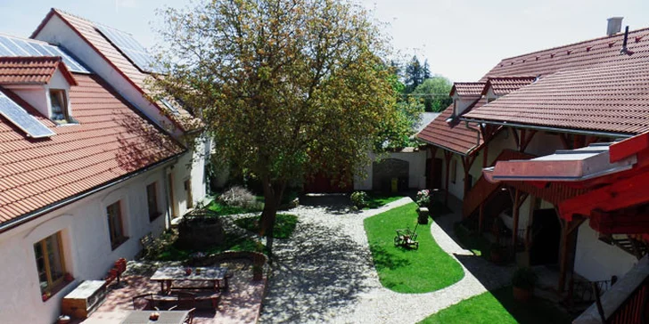 Malování keramiky glazurou v Penzionu Keramika
