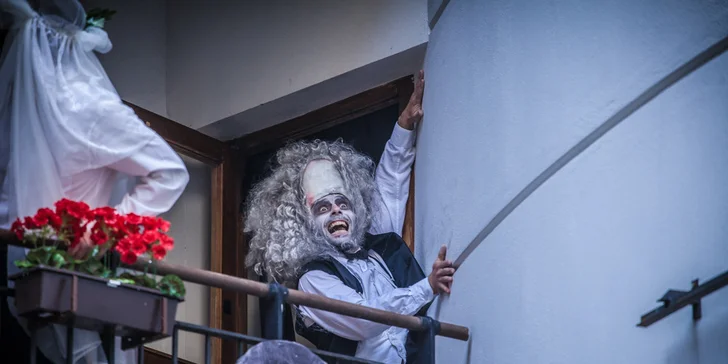 Dvojí proměna aneb Co je blbějšího než divadlo? (Dvě divadla)