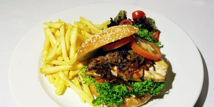 Bohaté 3chodové burgerové menu pro 2