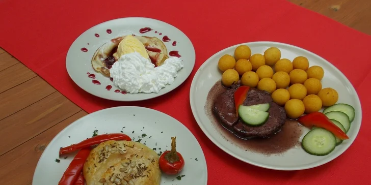 Lahodné maďarské menu pro dva včetně dezertu